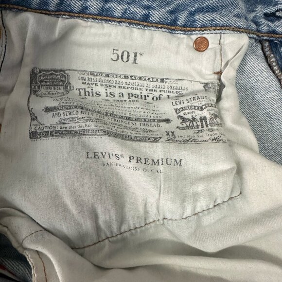 Levi's 501 Jeans - Picture 3 of 7